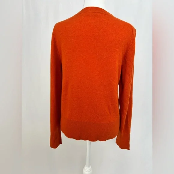 NEW / Cashmere classic-fit crewneck sweater / B001 - Picture 5 of 6